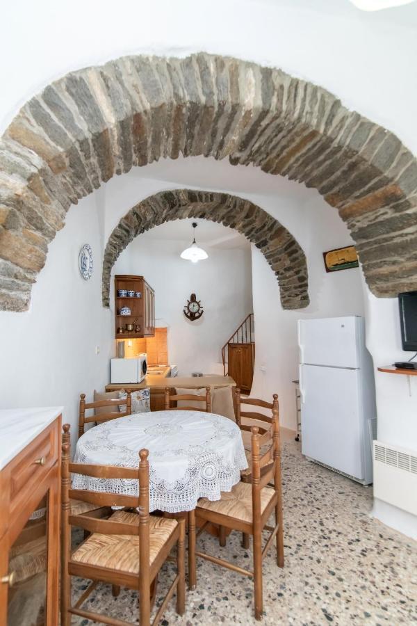 Myroviglia Ysternia Villa Istérnia Eksteriør bilde